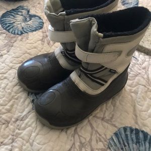 Snow boots toddler 10 GUC